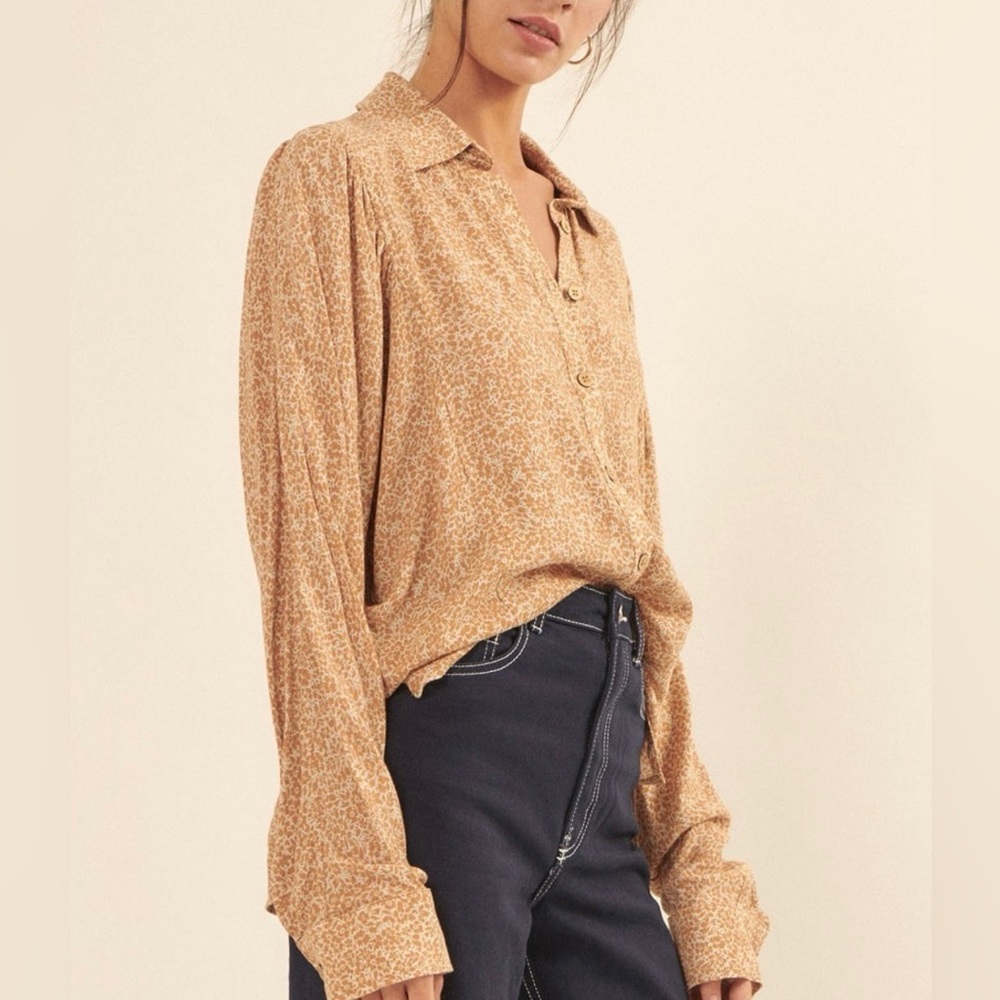 Floral Print Button-Down Blouse in Tan - MEDIUM - Picture 4 of 6
